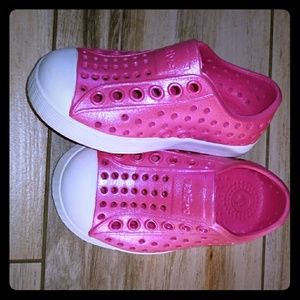 Native toddler shoes C5